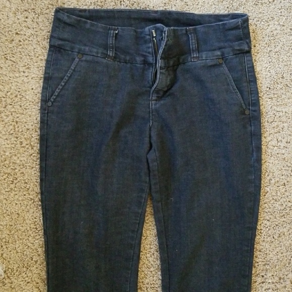 Jeans - Picture 1 of 2